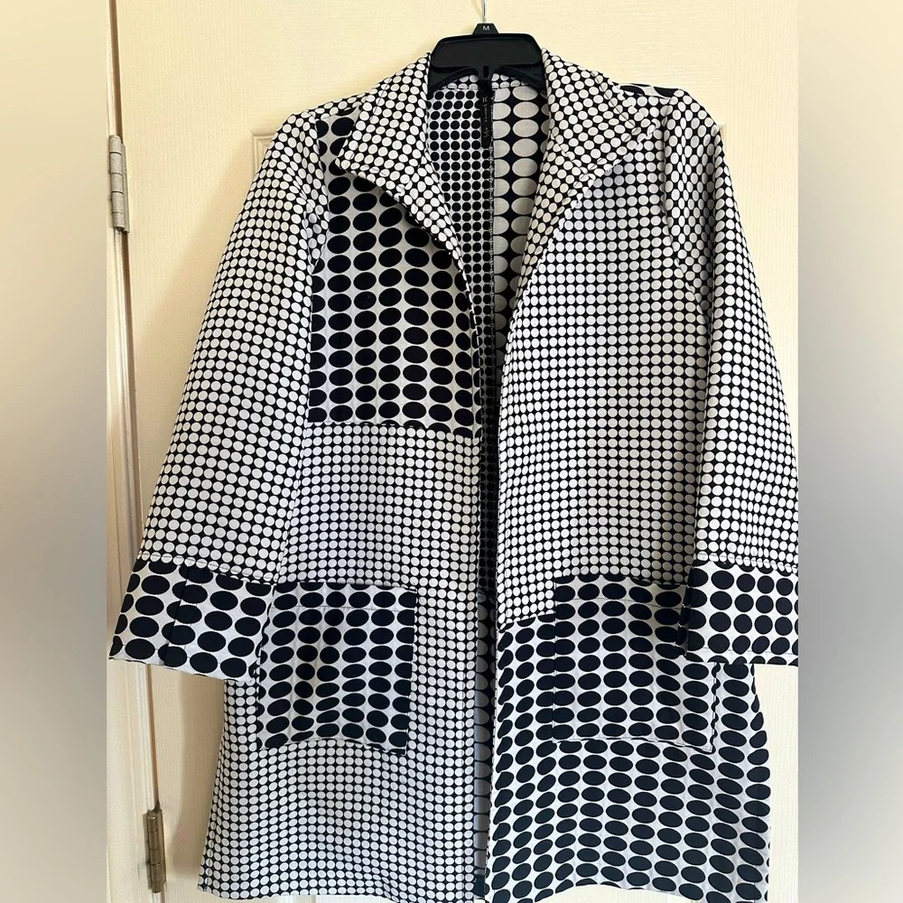 iC by Connie K open front Jacket size Small
Black and white Polka Dot block - Picture 1 of 3